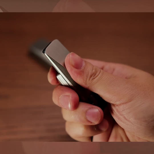 CyberFlick: Metall-Fidget-Slider