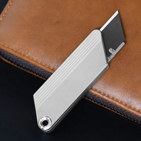 TiFlex EDC Utility Knife – One-Handed, Quick-Change Blade, Playful & Portable