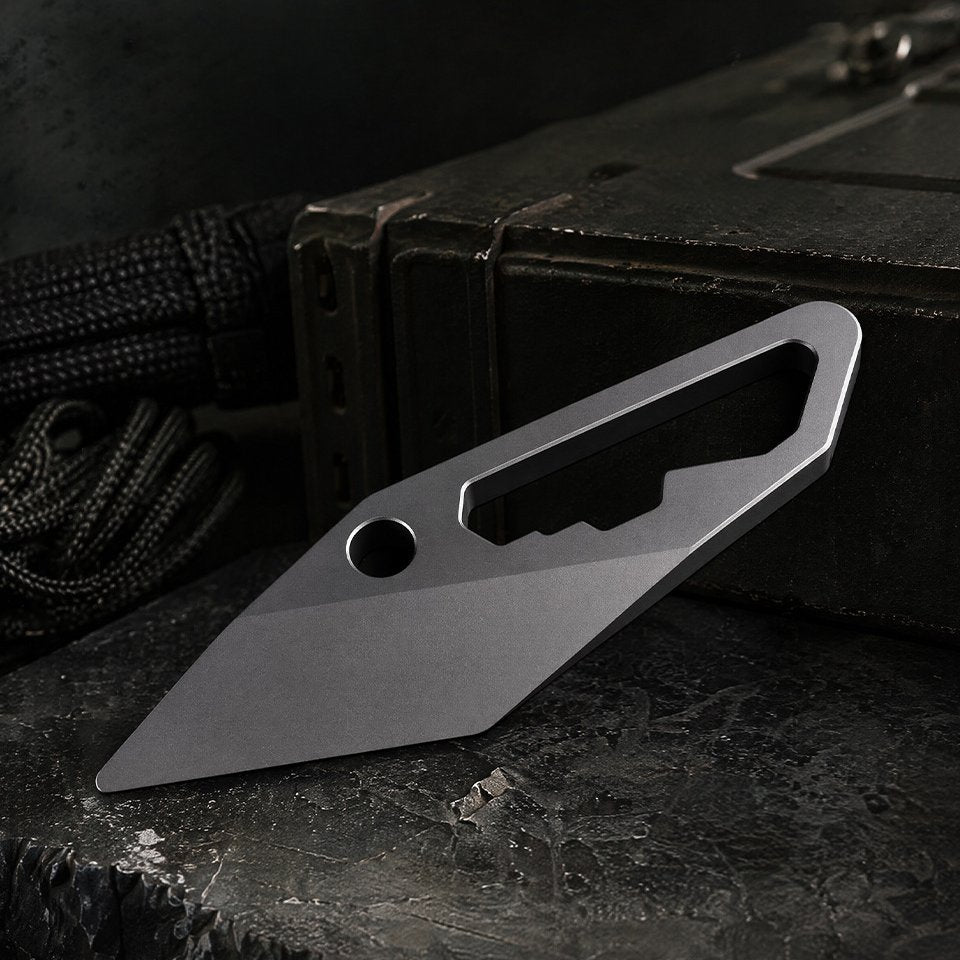 The Titan Fang:TC4 Titanium EDC Pry Bar & Screwdriver