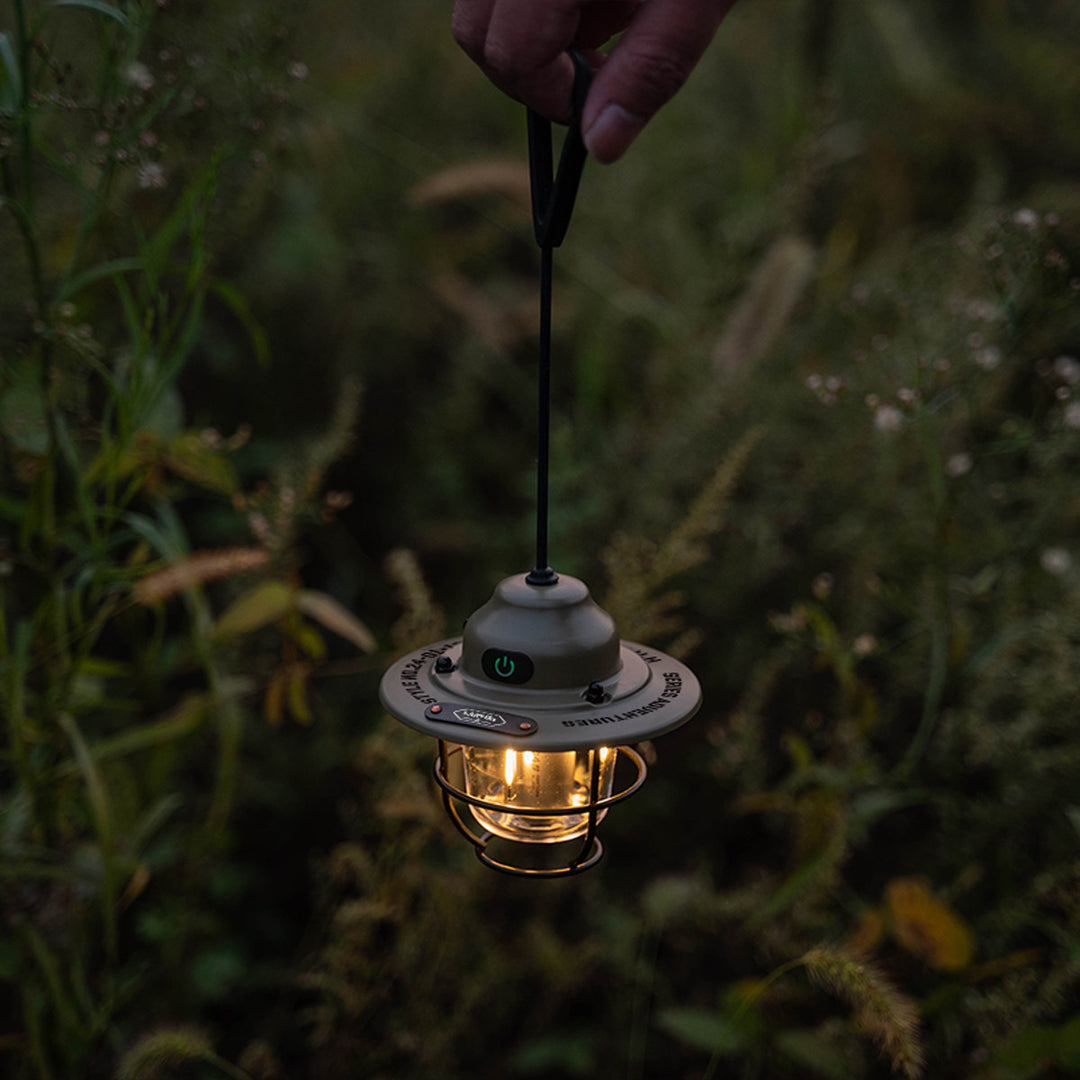 PineGlow - Vintage Rechargeable Lantern With 80H Battery For Camping Ambiance.
