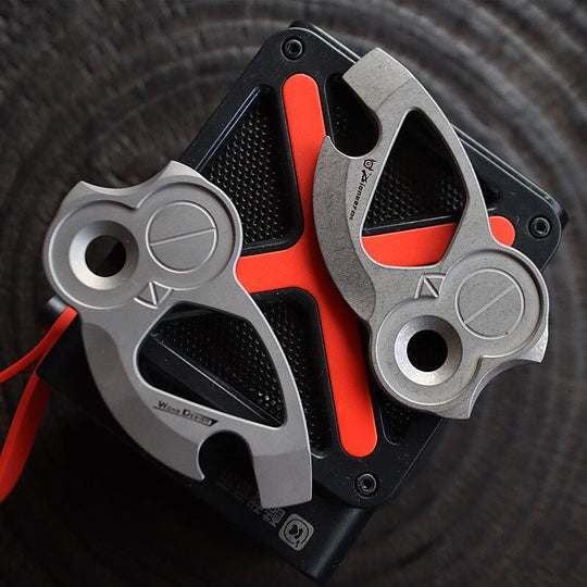 Night Owl -Titanium Alloy EDC Multi-Tool Heavy Duty Pry Bar