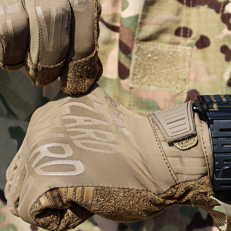 Liquid-Fit Grip: Touchscreen Tactical Gloves for All-Weather Riding