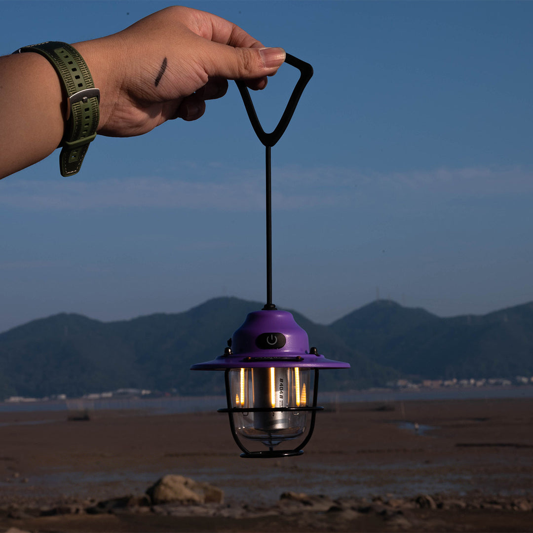 PineGlow - Vintage Rechargeable Lantern With 80H Battery For Camping Ambiance.