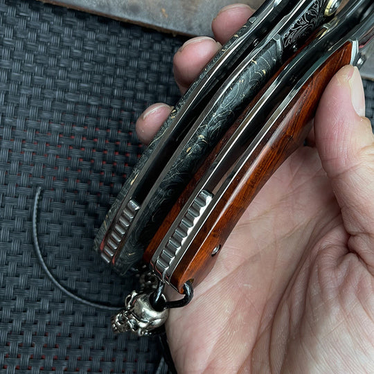 Shadowfang – VG10 Damascus Steel EDC Knife