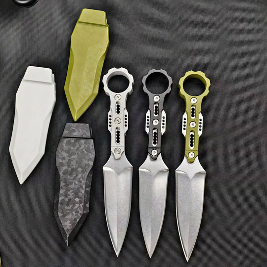The Rovik:Fixed Blade Carbon Fiber Knuckle Ring Knife