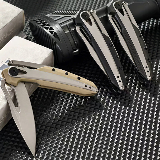 The Renvik:CPM 20CV Steel Portable Sharp Blade EDC Folding Knife