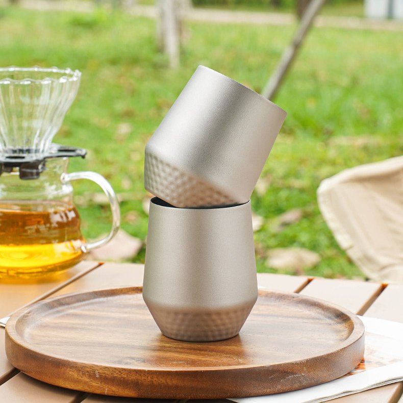 The LUMA:Pure Titanium Hammered Insulated Cup