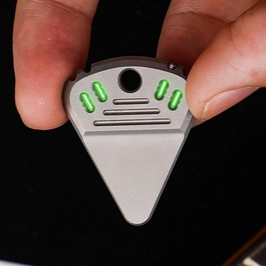 ResoTi | Titanium Guitar Pick with Sweat-Activated Grip