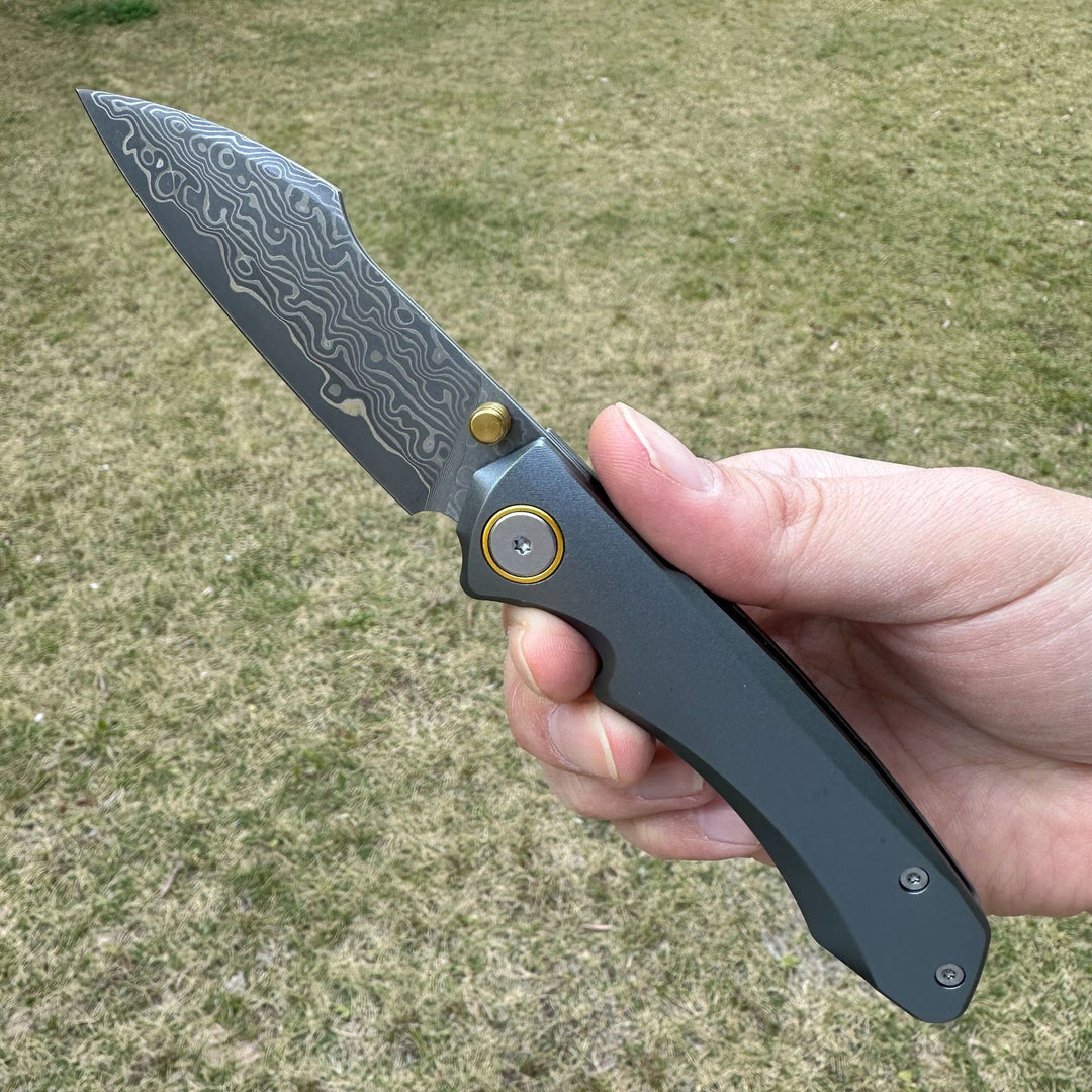 Silver Shark-Lightweight Damascus VG10 EDC Folding Pocket Clip Knife