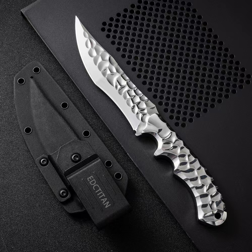 Axehammer: Mini-Taktikaxtmesser aus Edelstahl