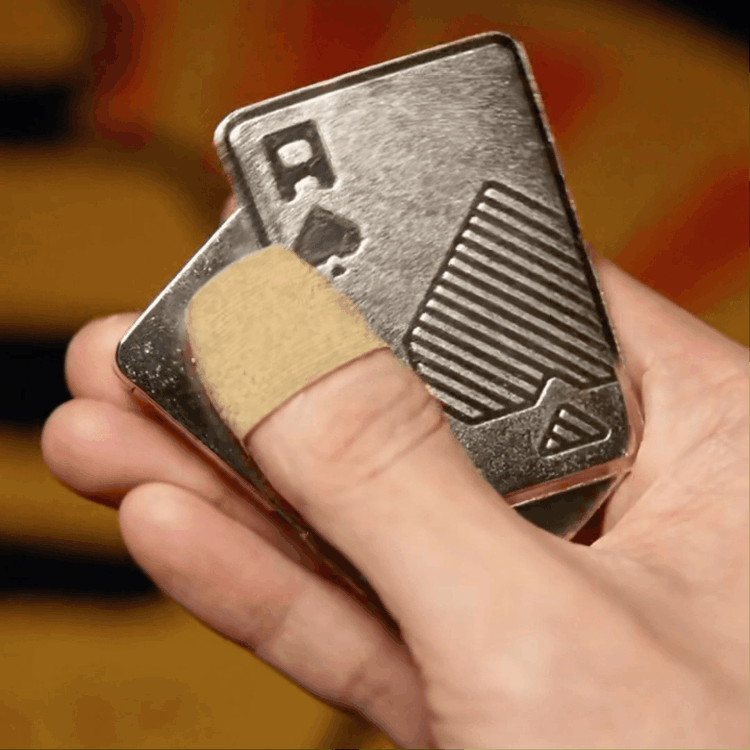TriggerCards：Stainless Steel Fidget Toys