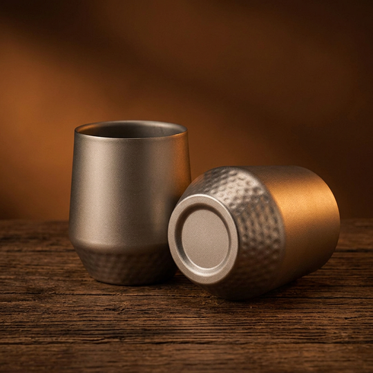 The LUMA:Pure Titanium Hammered Insulated Cup