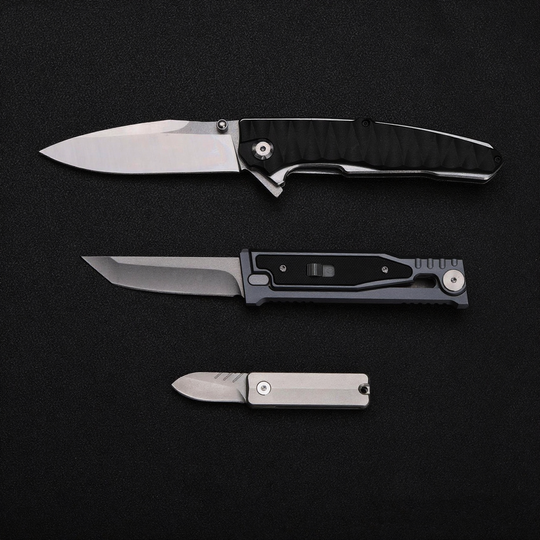 Triple Threat Blade Pack – Gravity Meets Fun: Two Premium Knives + One FREE!