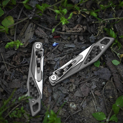 The WaspArmor Blade: Titanium Micro Folding Scalpel Knife