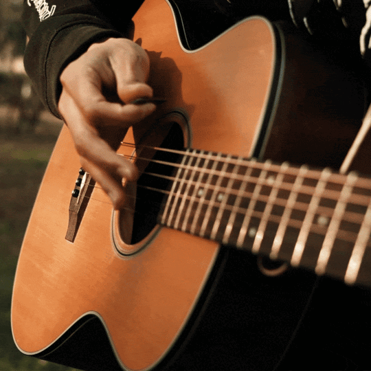 ResoTi | Titanium Guitar Pick with Sweat-Activated Grip