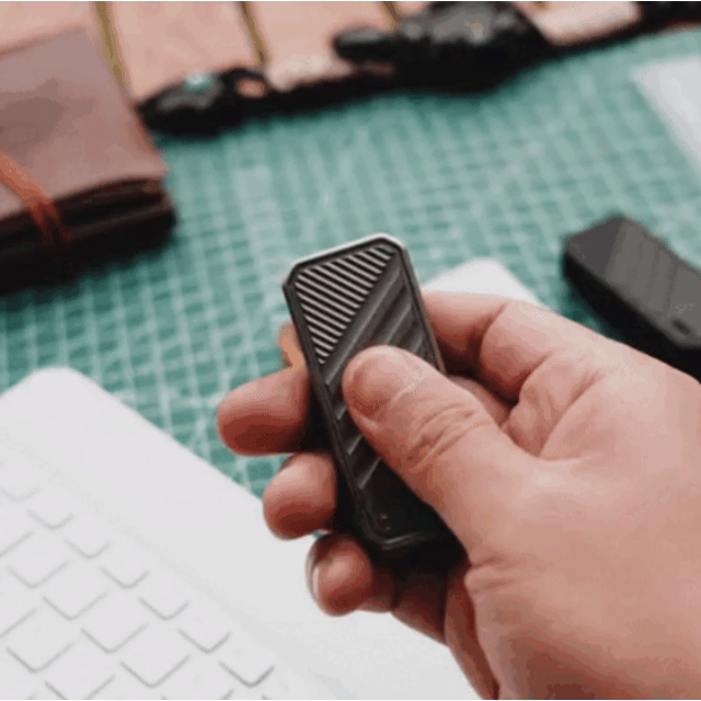 DeckShiv - A Magnetic Fidget Slider Utility Knife
