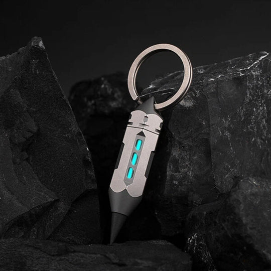 Dark Fire 2.0 – Titanium Multitool Keychain Lantern
