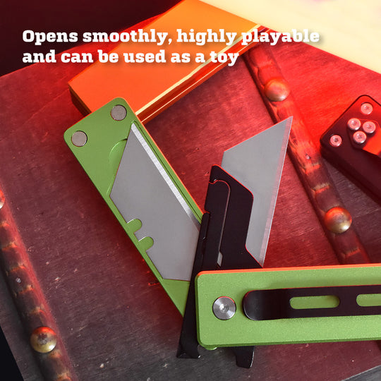 FlipClaw Blade : Magnetic Replaceable Blade Folding Utility Knife