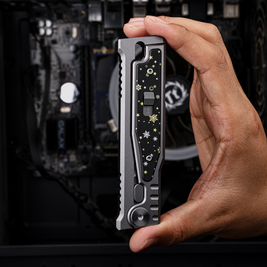 Christmas Limited Snowflake:The ThronRazor Gravity Knife with Selectable Blade Types&Color