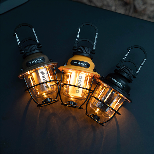 PineGlow - Vintage Rechargeable Lantern With 80H Battery For Camping Ambiance.