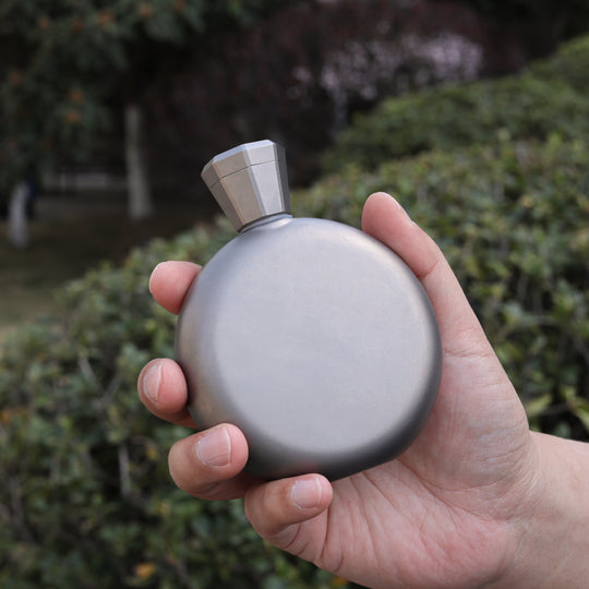 Ti-Flow: A Smarter, Sleeker Hip Flask for Everyday Carry