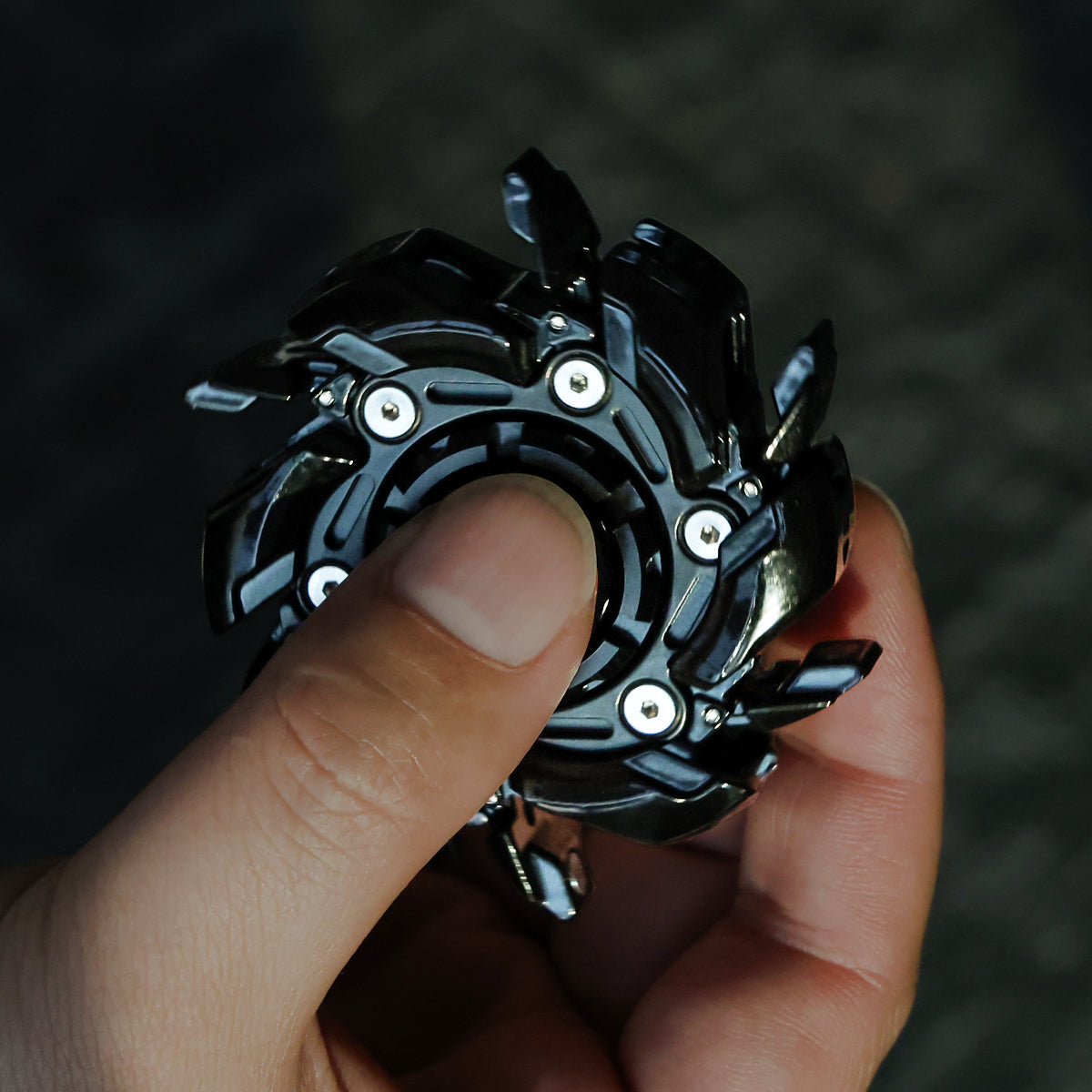 WarpFang：Stainless Steel Mecha Fidget Spinner