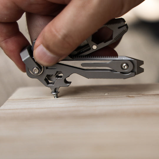 KeyMaster 2.0 - 18-in-1 Titanium EDC Multi-functional Tool