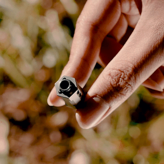 Dark Fire 2.0 – Titanium Multitool Keychain Lantern