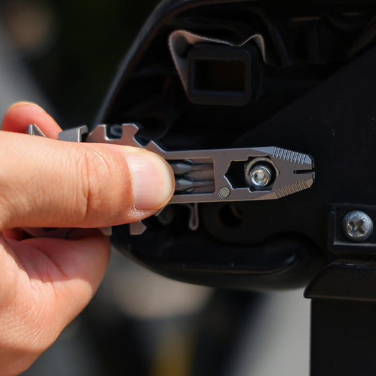 KeyMaster 2.0 - 18-in-1 Titanium EDC Multi-functional Tool