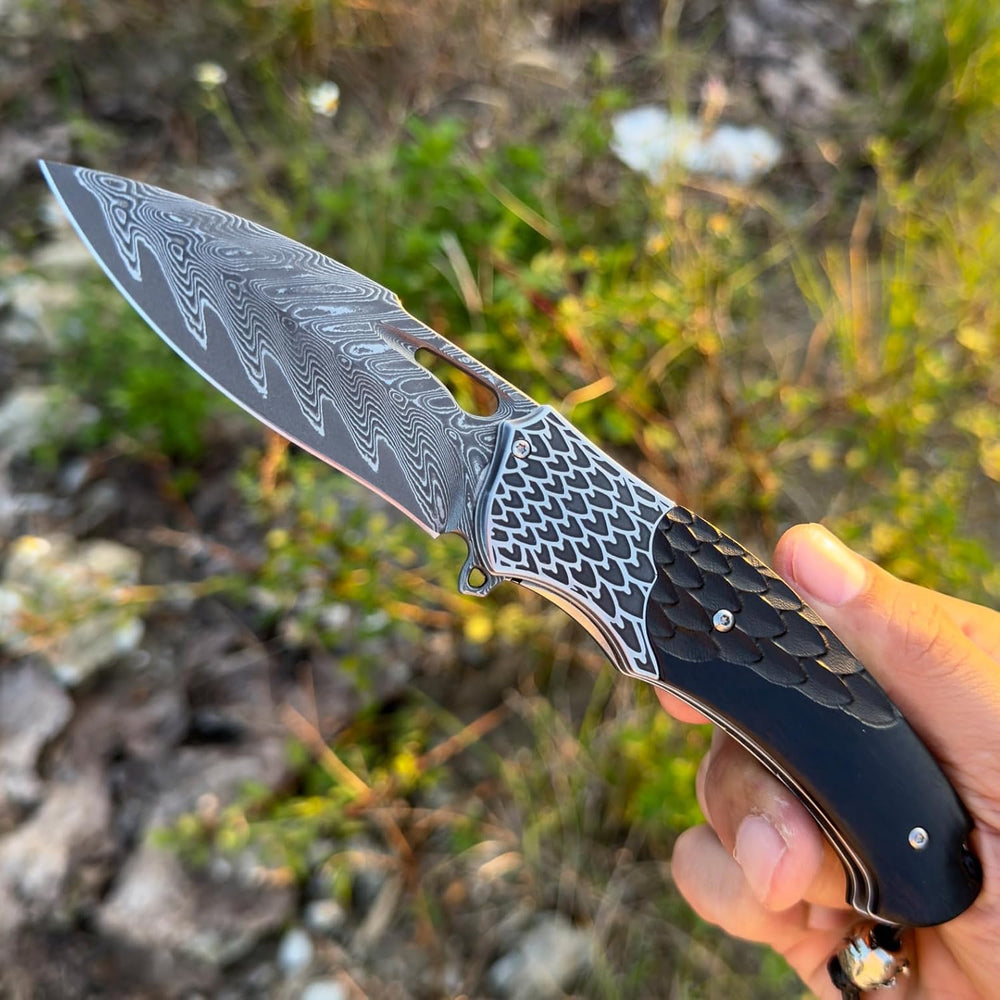 SaharaRaptor – Japanese Damascus Steel Knife