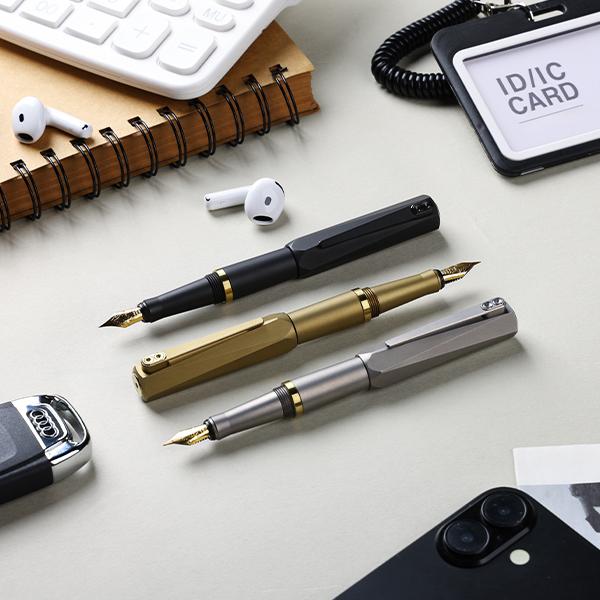 Lumink - The Definitive Pocket-to-Pro Titanium Fountain Pen