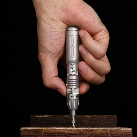 Arcos Driver：4-Angle Foldable Titanium Ratchet Screwdriver