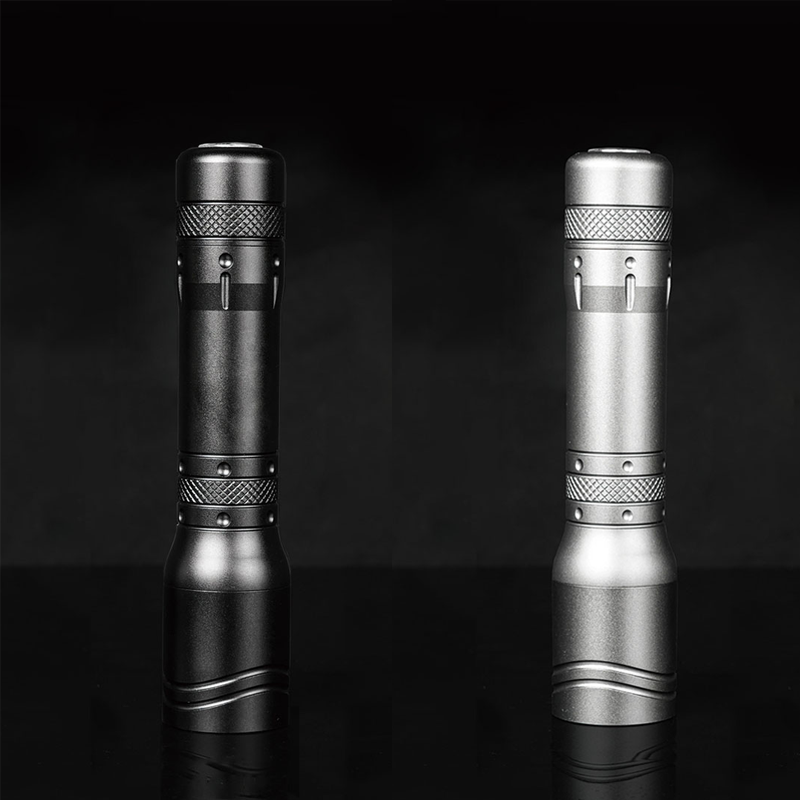 The Lightpalm｜Portable Magnetic Charging Strong LED Flashlight