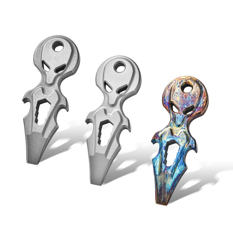 Titalien Alien – Titanium EDC Multi-Tool Pry Bar