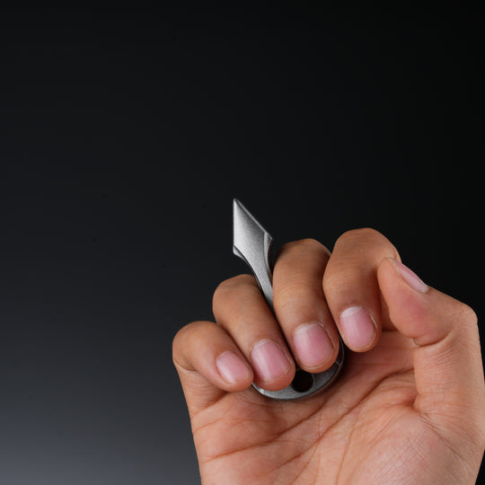 Xyron Fang – EDC Tactical Window Breaker