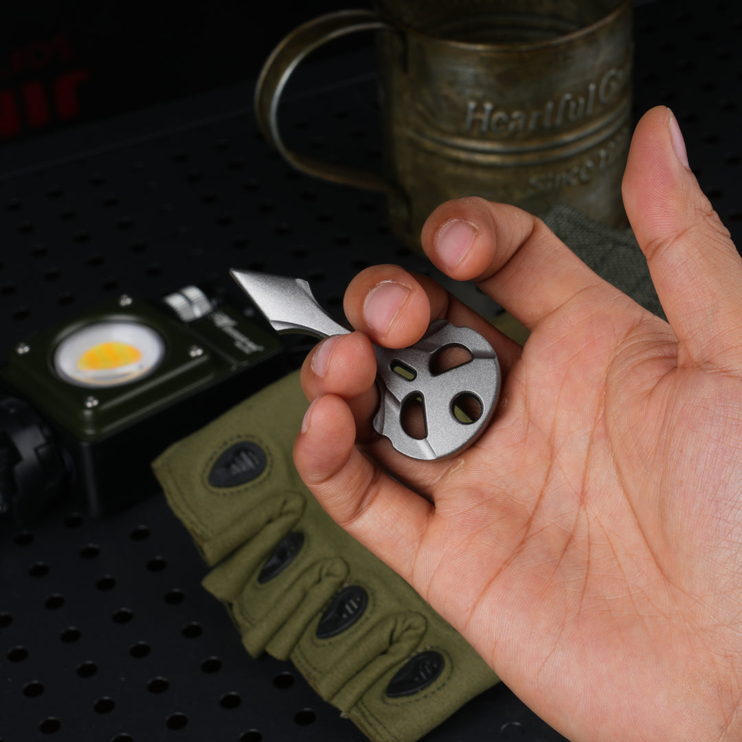 Xyron Fang – EDC Tactical Window Breaker