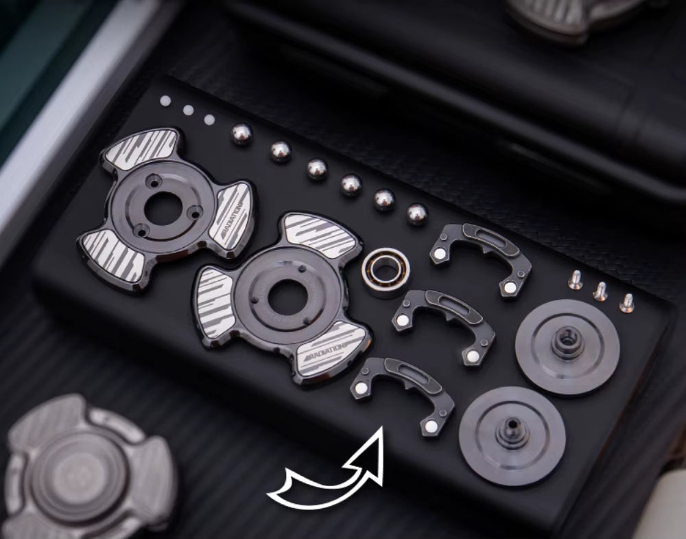 RadiCore：Titanium Alloy EDC Spinner Fidget Toy