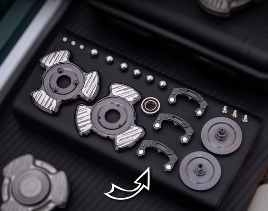 RadiCore：Titanium Alloy EDC Spinner Fidget Toy