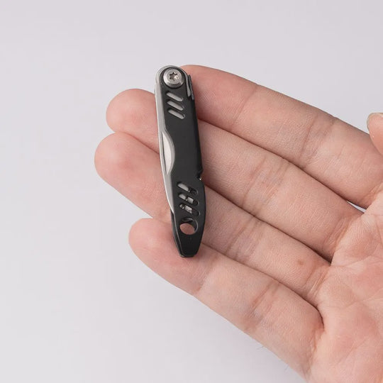Tactical Pocket-Mite: The Ultimate 6-in-1 Keychain Companion for Daily Tasks
