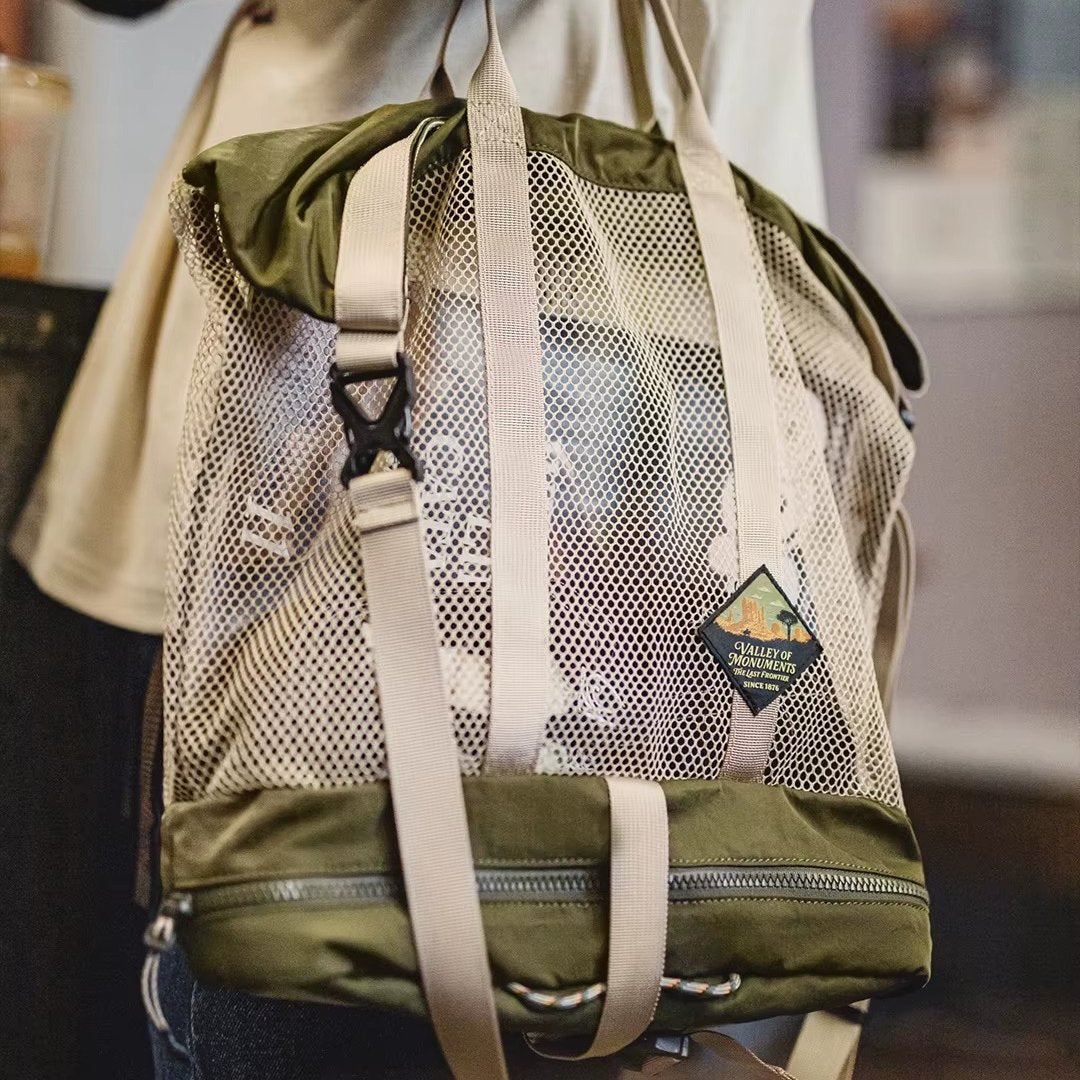 The Zerun:Multifunctional Folding Fishing Large Capacity Bag