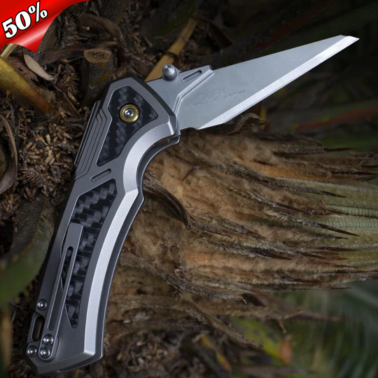 The Thunder: Titanium Utility Knife with Replaceable Blade