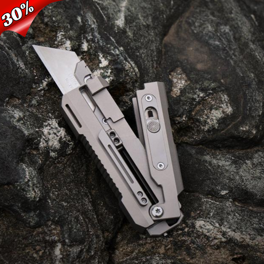The JetFlick:Titanium Knife with Unique Opening
