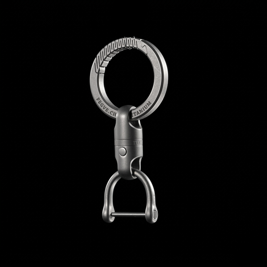 Star-to-Orbit Attraction:Titanium Spin & Pull Keychain Clip Rotatable Quick-Release Buckle
