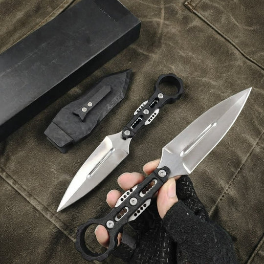 The Rovik:Fixed Blade Carbon Fiber Knuckle Ring Knife