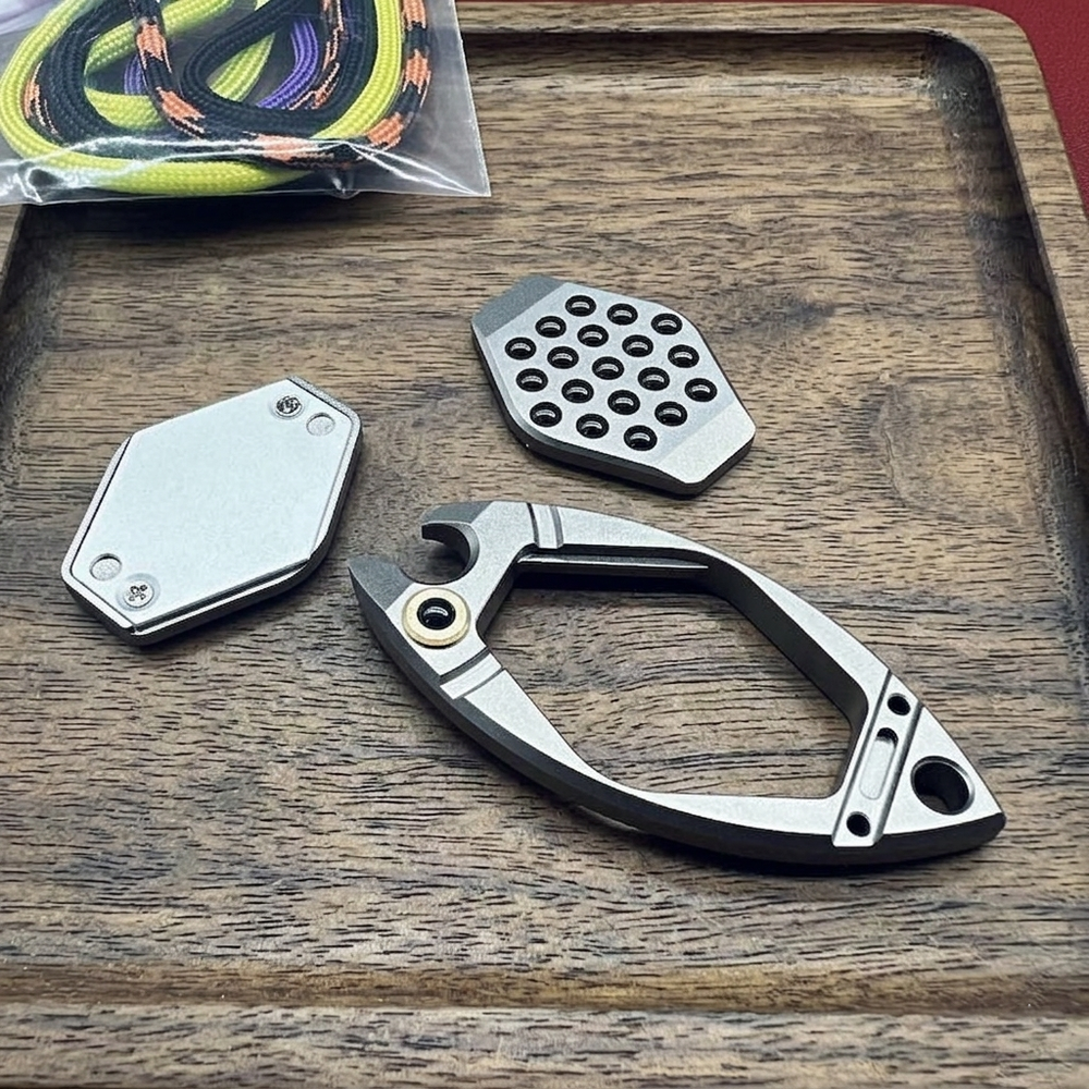 Bubble Fish:Titanium Pry Bar Detachable Multi-Tool Gear EDC Tool