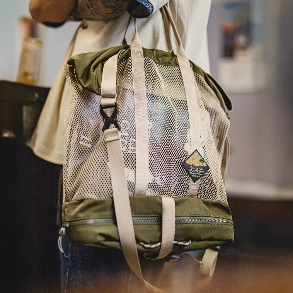 The Zerun:Multifunctional Folding Fishing Large Capacity Bag