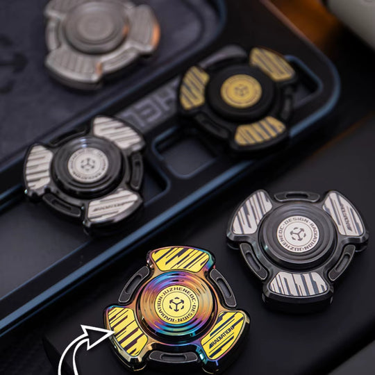 RadiCore：Titanium Alloy EDC Spinner Fidget Toy