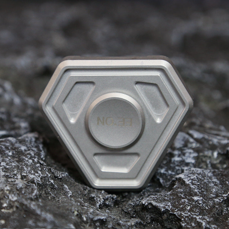 The Gyro Heart:Interactive Magnetic Metal Fidget Toys Fidget Spinner