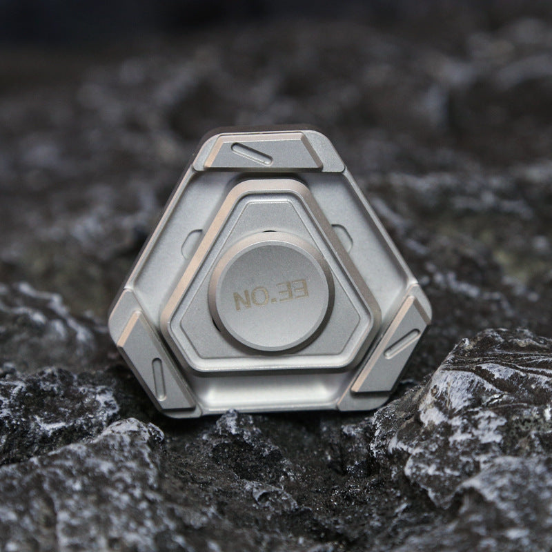 The Gyro Heart:Interactive Magnetic Metal Fidget Toys Fidget Spinner