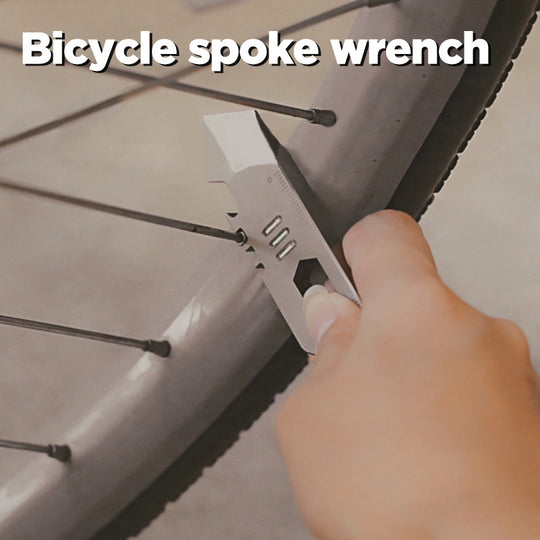 Feather-Weight Titanium EDC: Multi-tool Survival Functions in One Gear